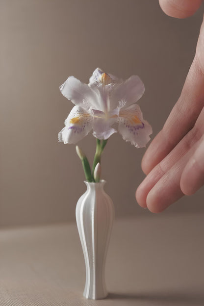 Mini Ethereal Silhouette