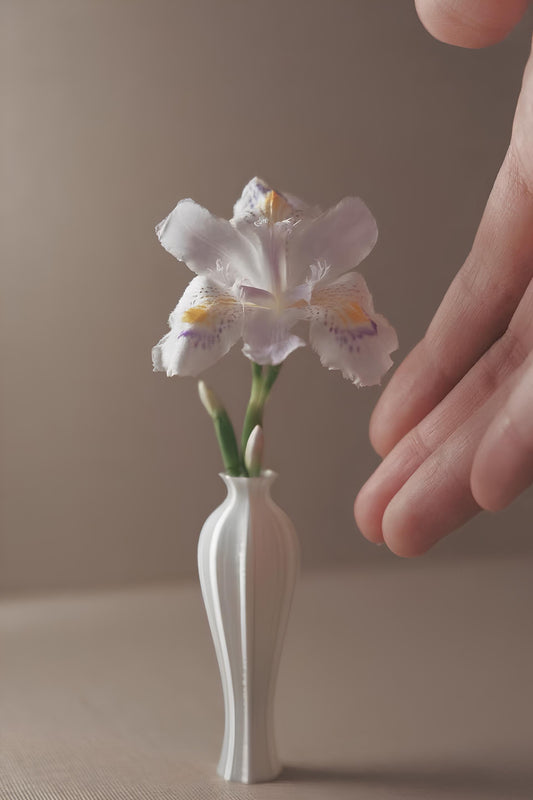 Mini Ethereal Silhouette